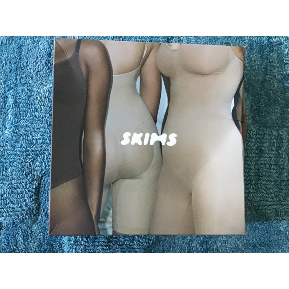 SKIMS SEAMLESS SOLUTIONWEAR OPEN BUST SLIP DRESS SAND S/M NEW